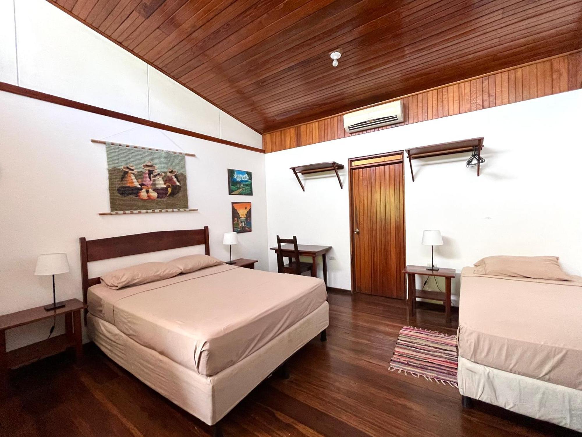 El Clan Hostel Puerto Viejo de Talamanca Ngoại thất bức ảnh