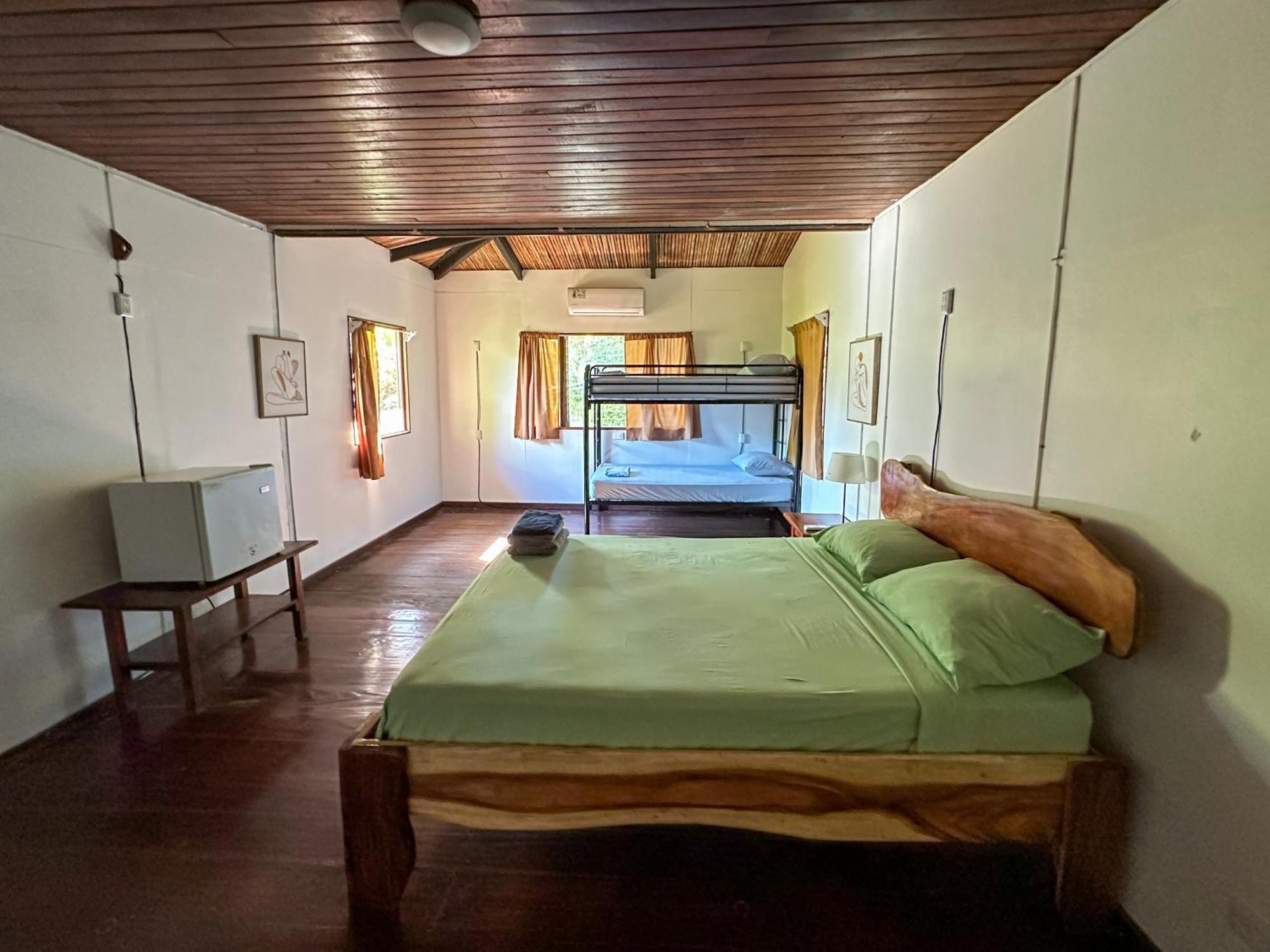 El Clan Hostel Puerto Viejo de Talamanca Ngoại thất bức ảnh